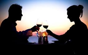 Tips Romantik Suami Isteri
