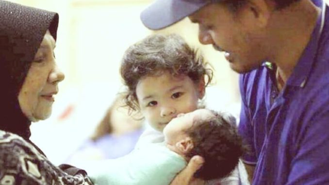 Cara Melayan Anak Sulung Dengan Betul Setelah Mendapat Anak Kedua