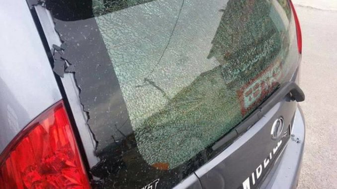 Cermin Kereta Pecah Akibat Tindakan Pemotong Rumput? Tenang, Ikuti Tip Ini